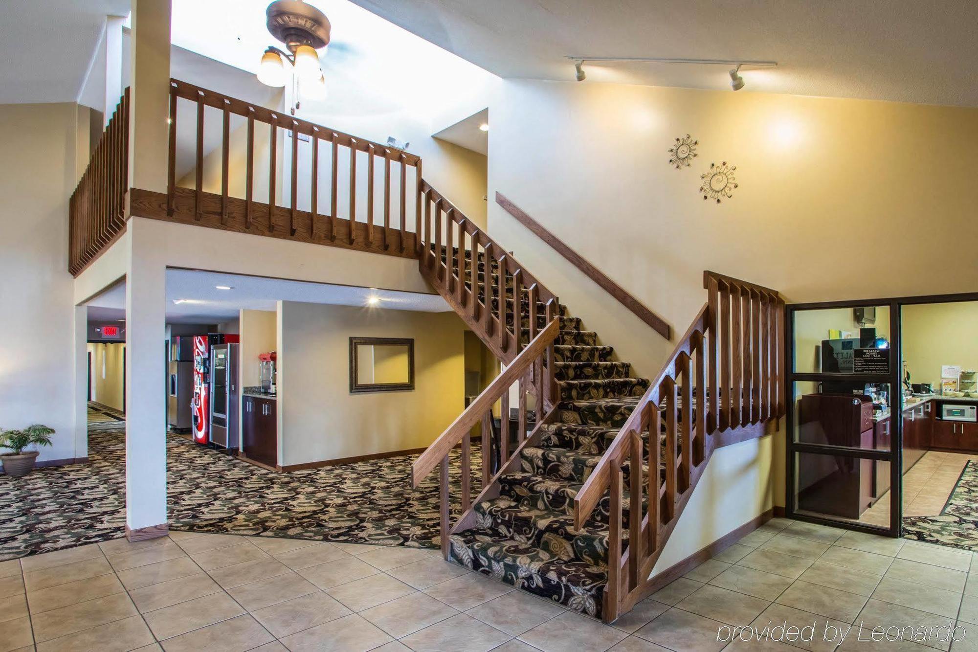 Americinn By Wyndham Marshfield Bagian luar foto