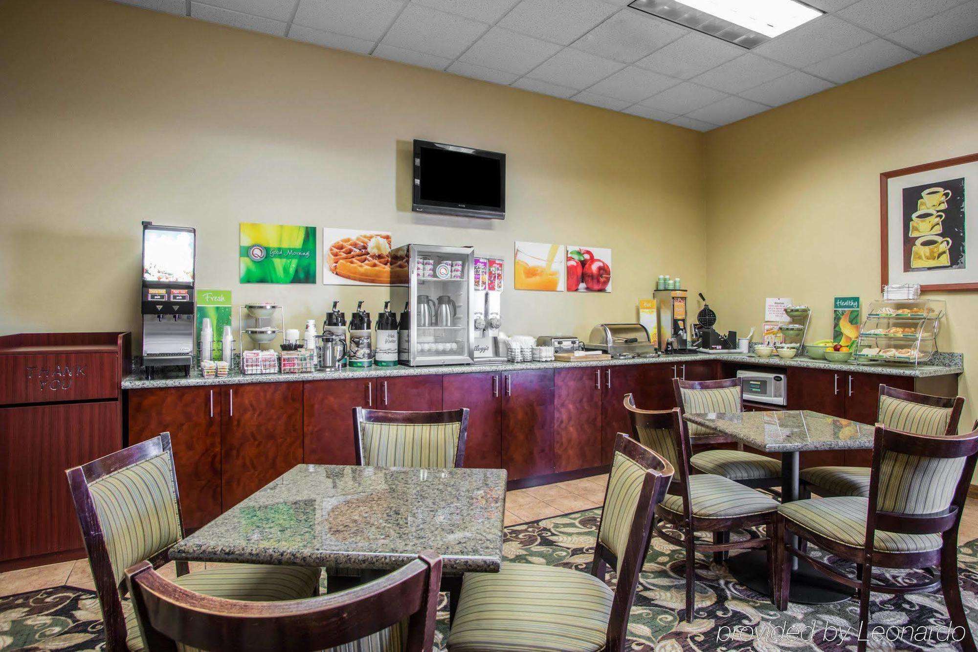 Americinn By Wyndham Marshfield Bagian luar foto